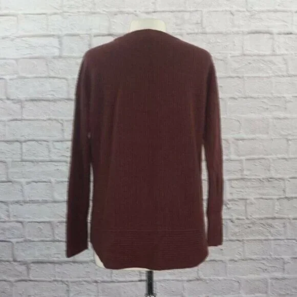 Vince Burgundy Wine Ribbed Cashmere Sweater Medium $465 - Picture 2 of 7